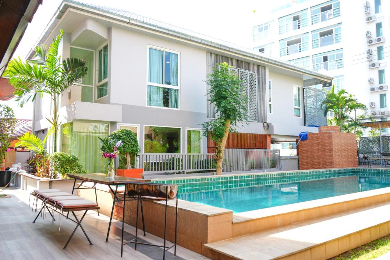 Moccara 10b/r With Private Pool. * Pattaya