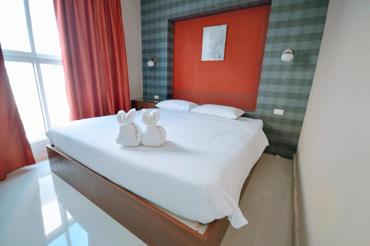 Moccara 10b/r With Private Pool. * Pattaya