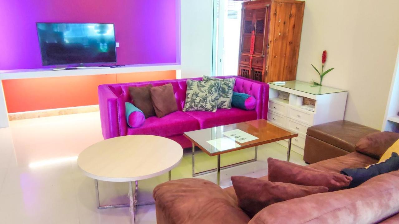 Moccara 10b/r With Private Pool. Villa Pattaya